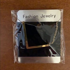 ❗️NWT❗️Golden Stainless Steel “L” Initial Necklace